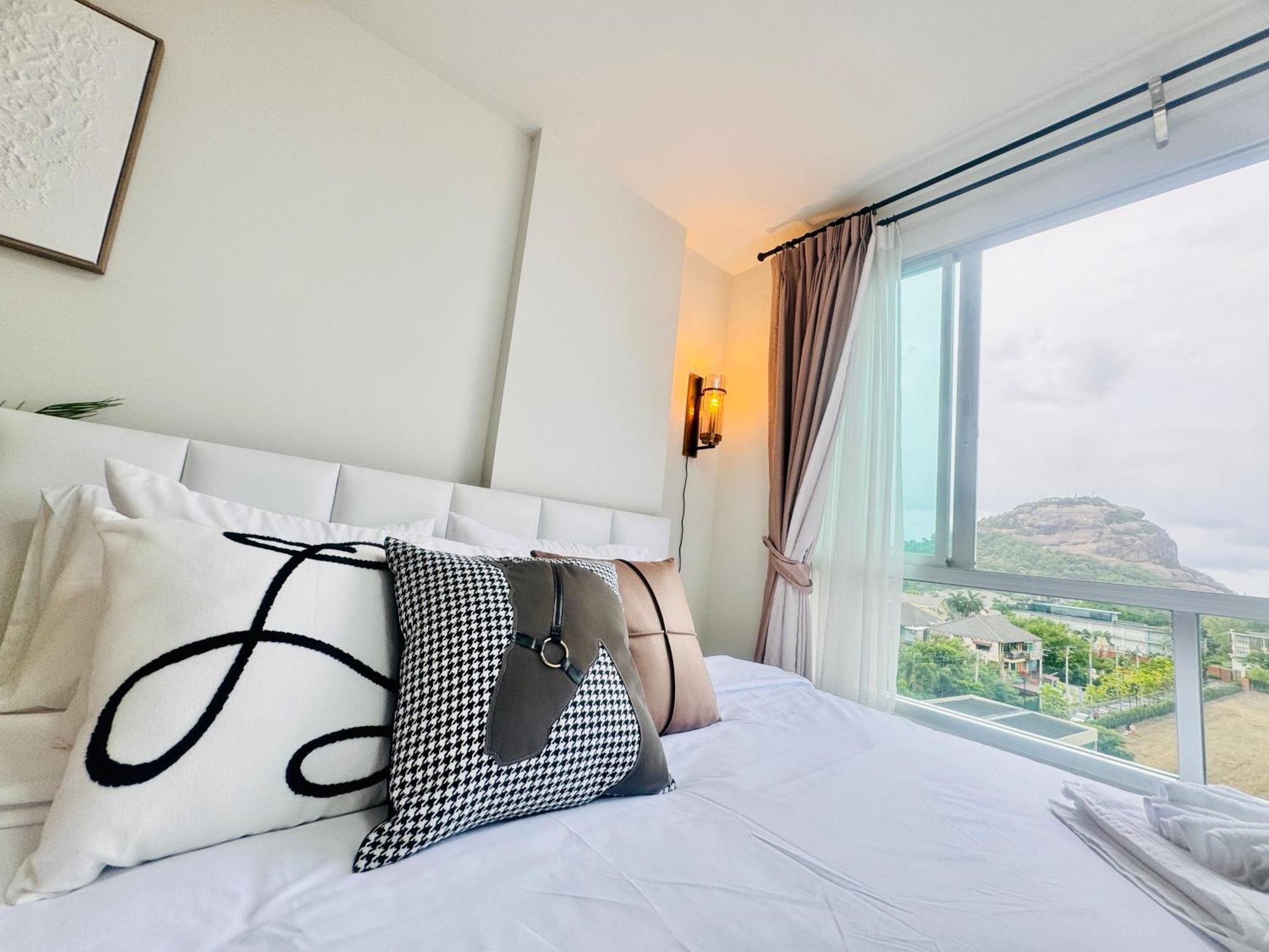 Sea&Mountain View,5 Mins Walk To Famous Beach With King Size Bed Хуа Хин Экстерьер фото